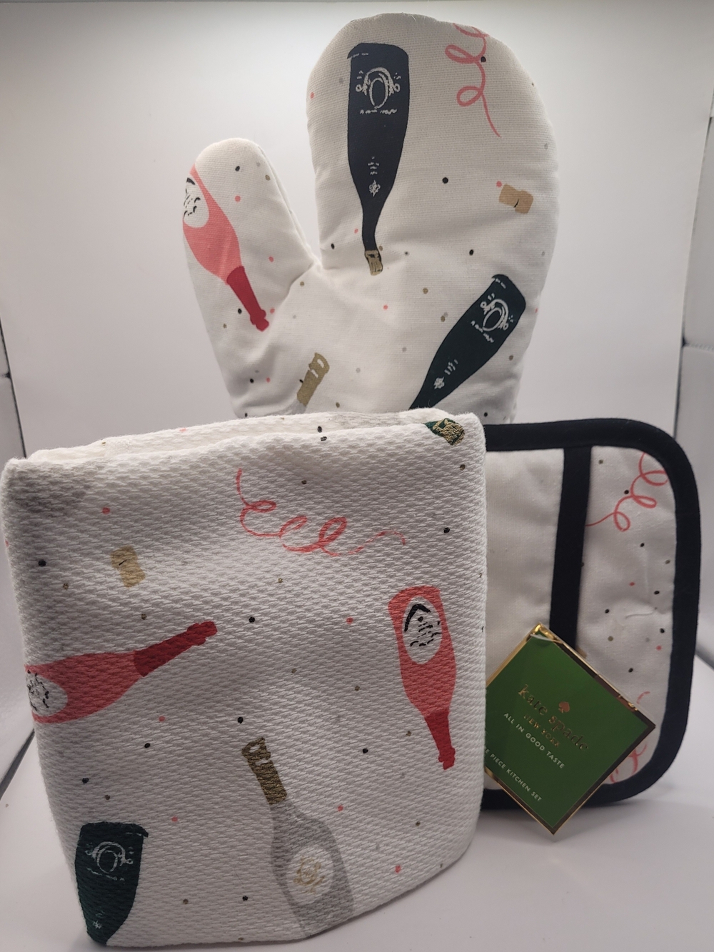 kate spade White Oven Mitt & Pot Holder Set Cheers!